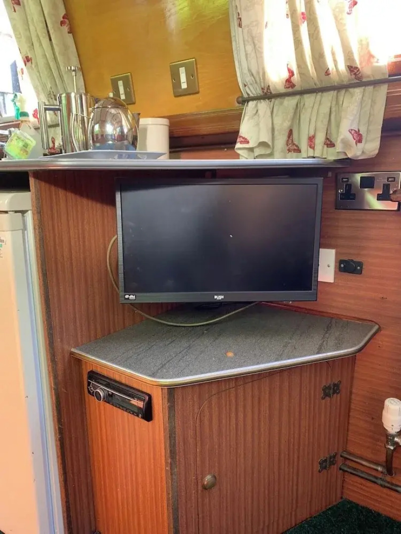 Canal Cove Retreat in Stone