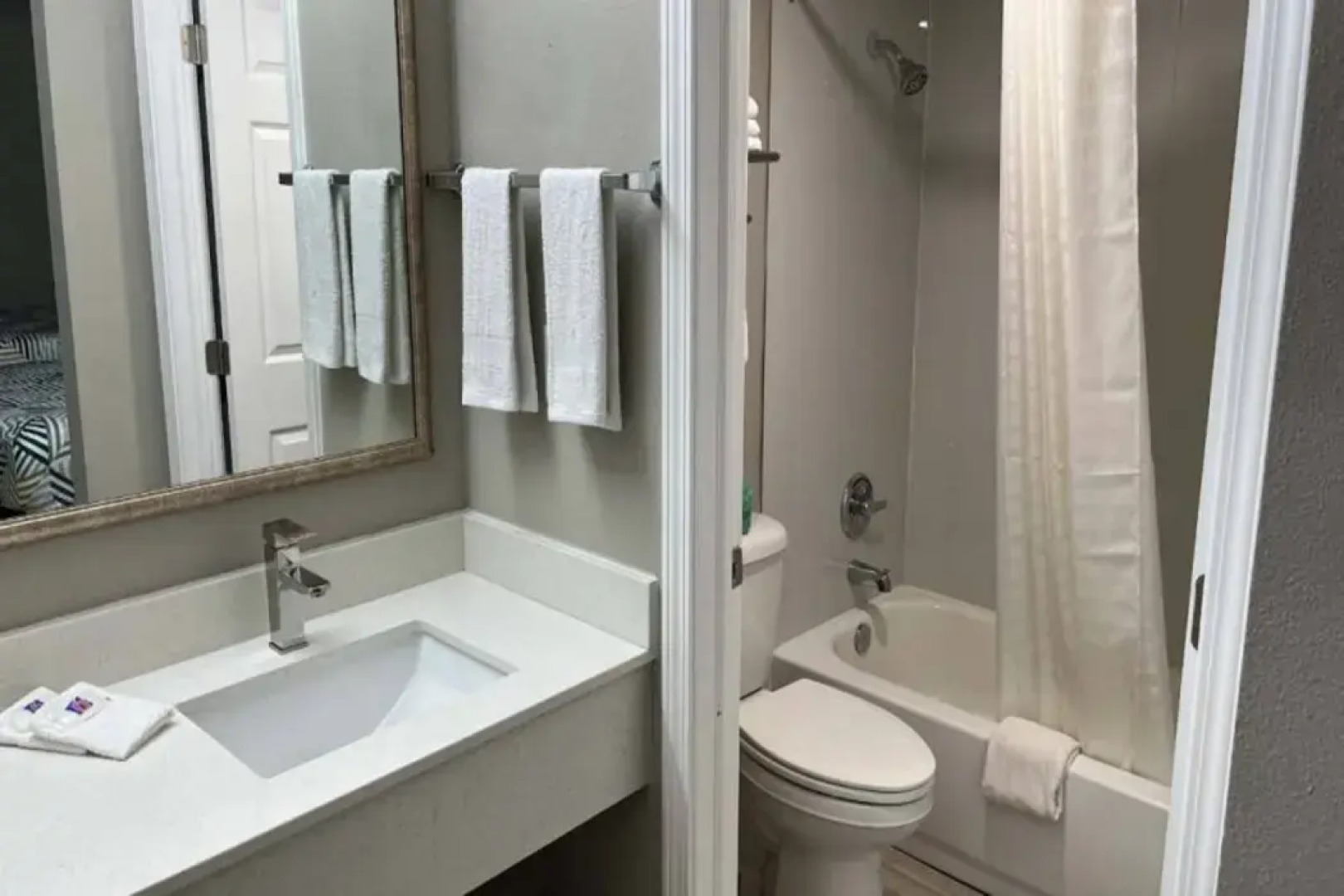 Howard Johnson West Memphis