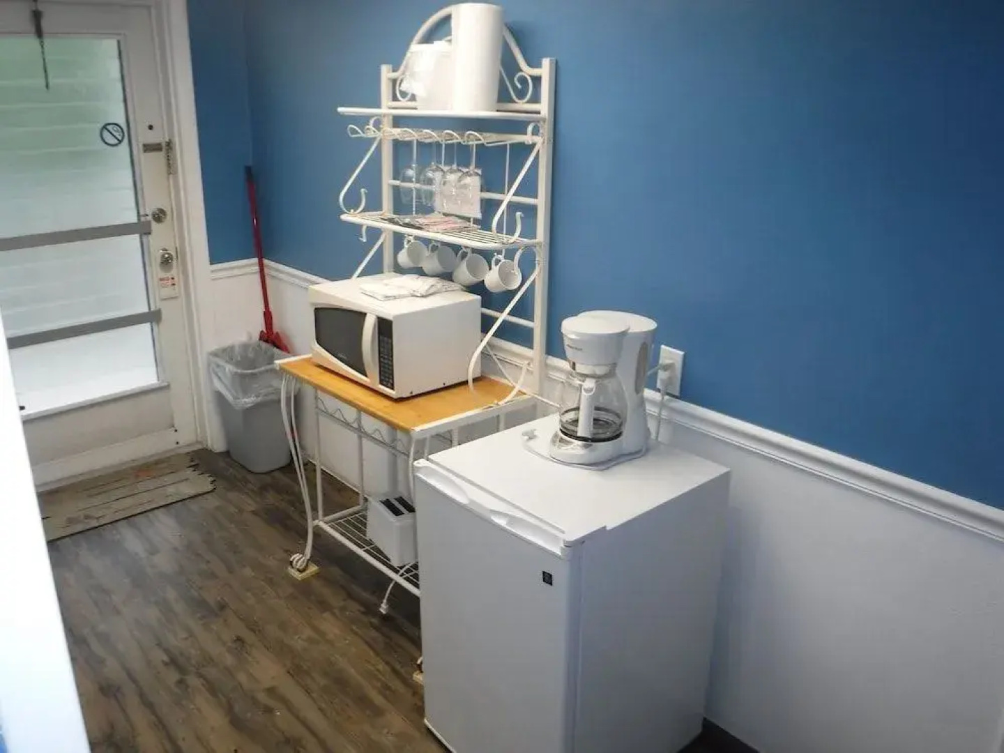 Waterside Inn on the Beach