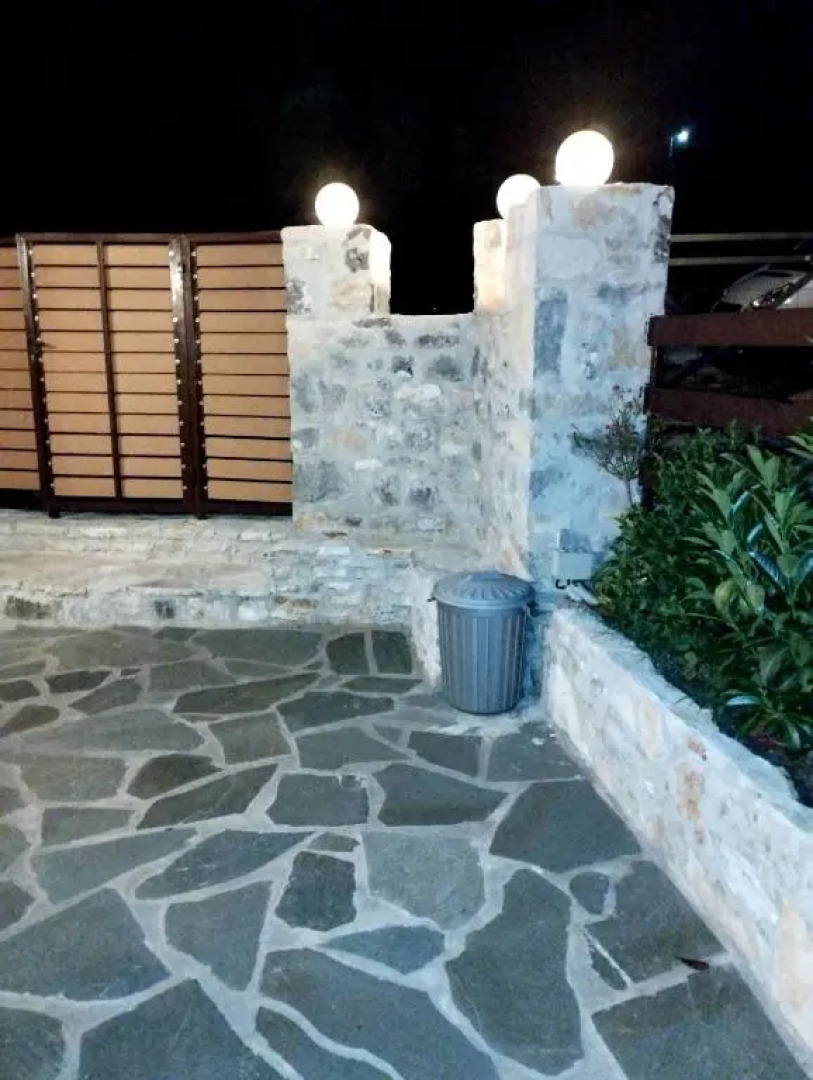 Εκαli Rooms Apartments