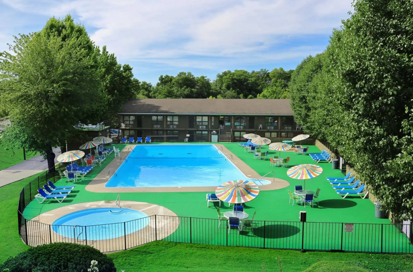 Roark Vacation Resort