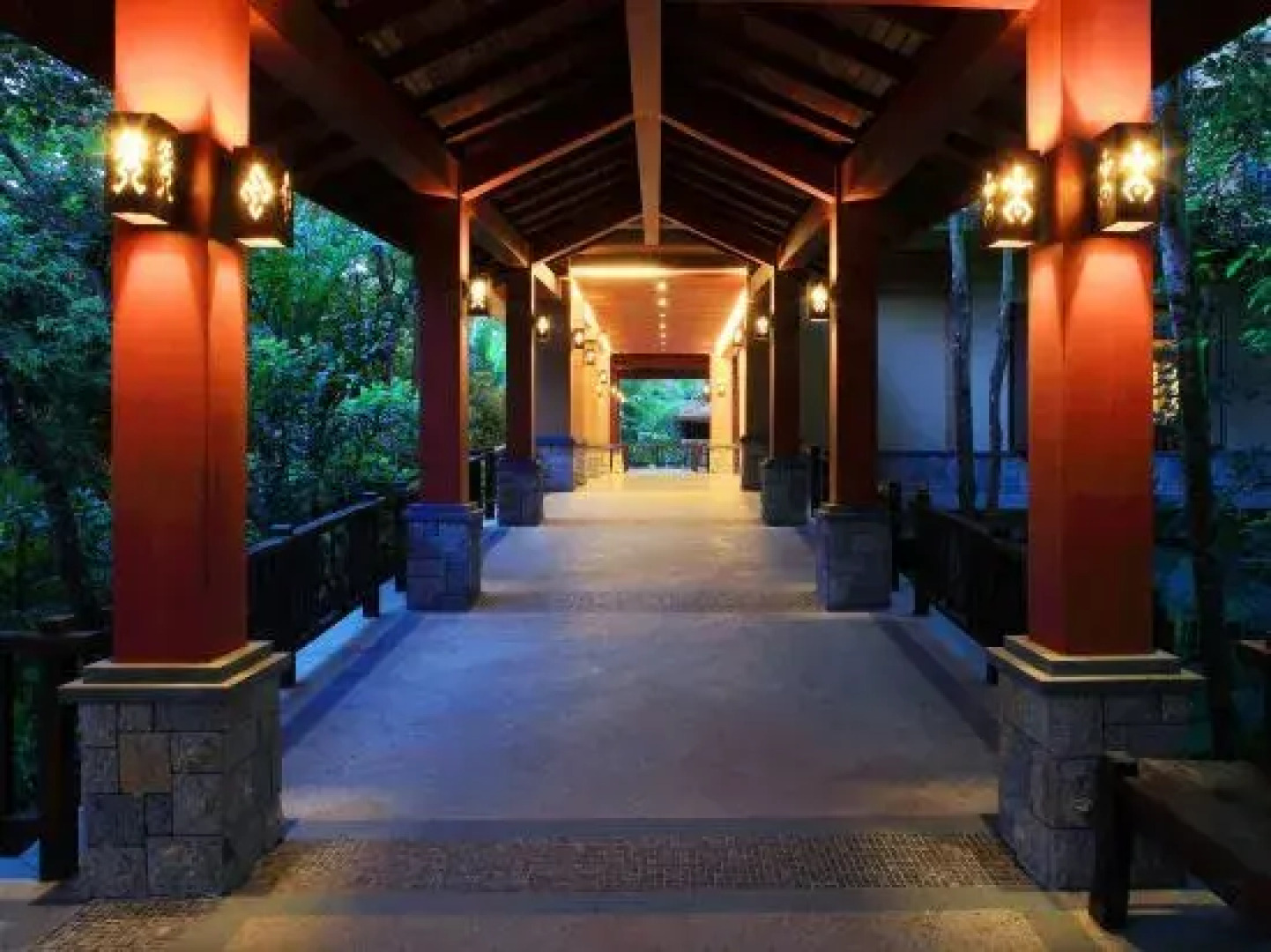 Baoting Rainforest Fairyland Resort & Spa Qixian Mount