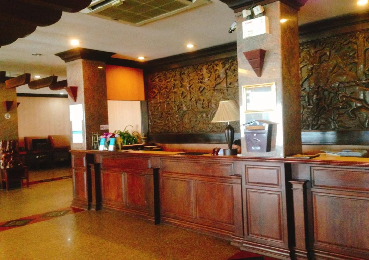 Sengtawan Riverside Hotel