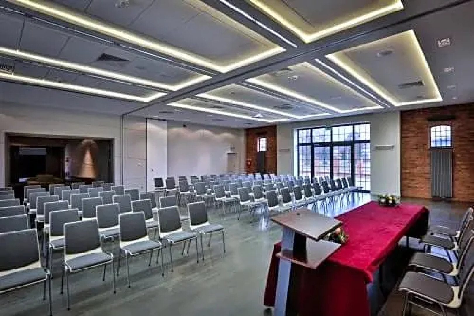 Pałac Mierzęcin Wellness & Wine Resort