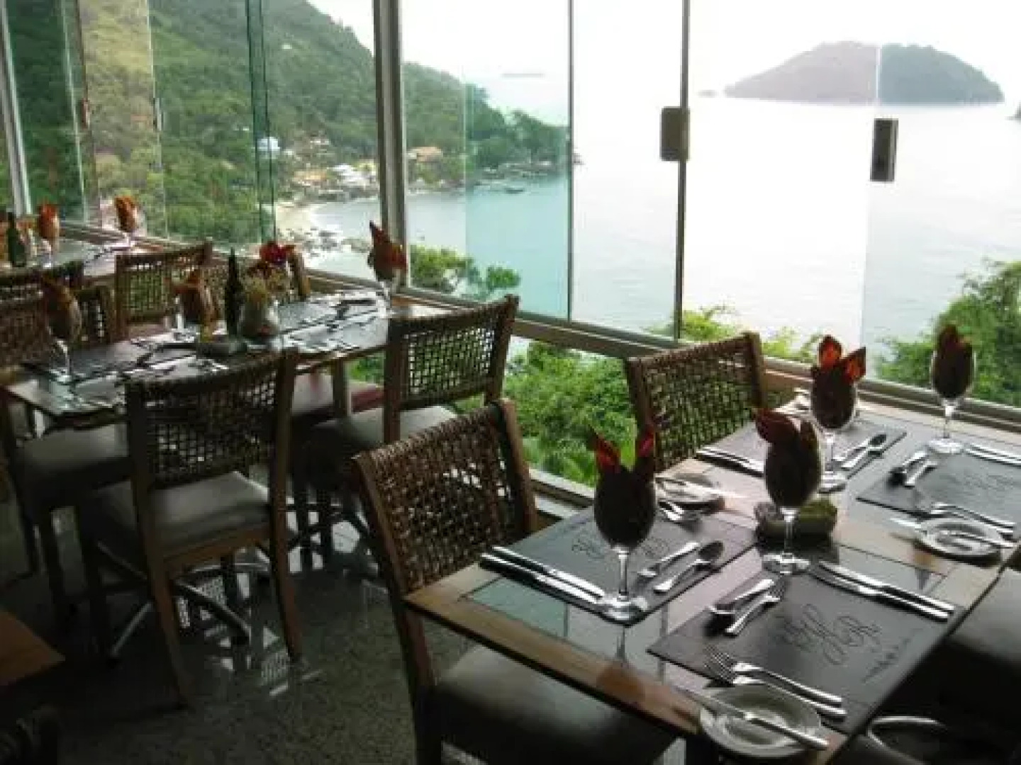 Apto no Condominio Porto Real Resort