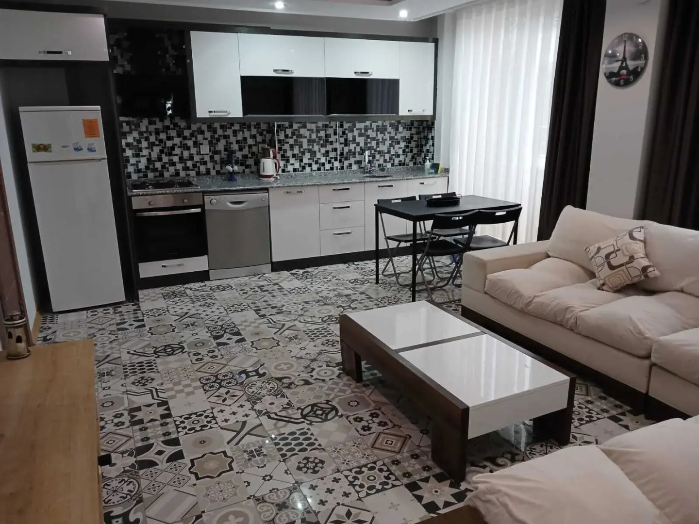 The Nar Suit & Apart