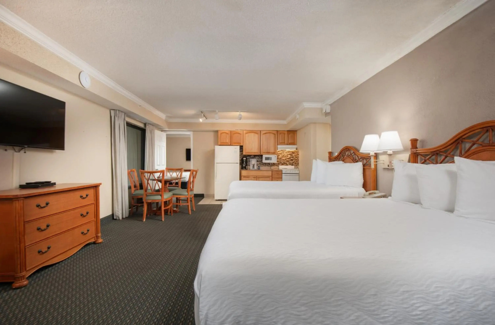 Grande Shores Ocean Resort