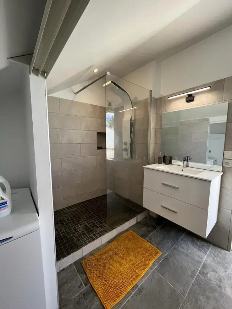 Saint-Leu Reunion Centre Ville T3 Duplex Meuble