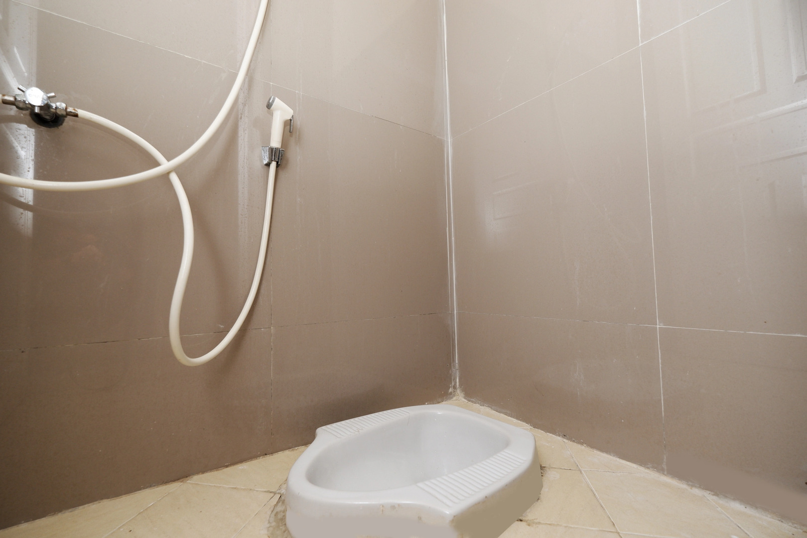 SPOT ON 2027 Putri Guest House Syariah