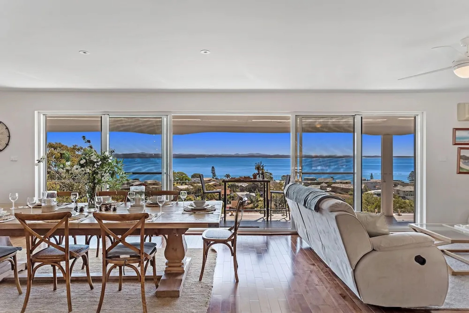 Phuza Maningi, 17 Myan Close