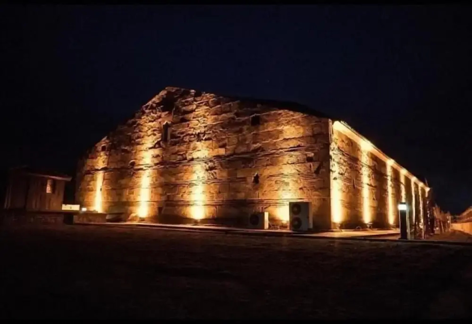 Issız Han Tarihi Butik Otel