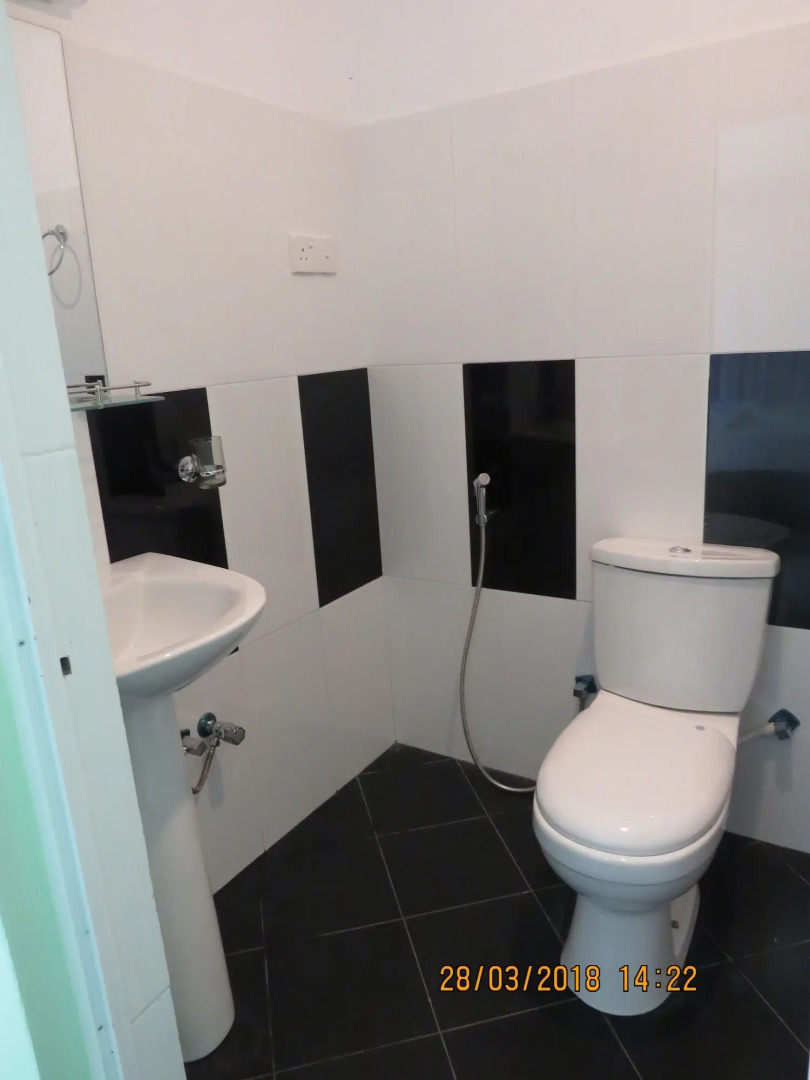 Sinharaja Birder's Lodge