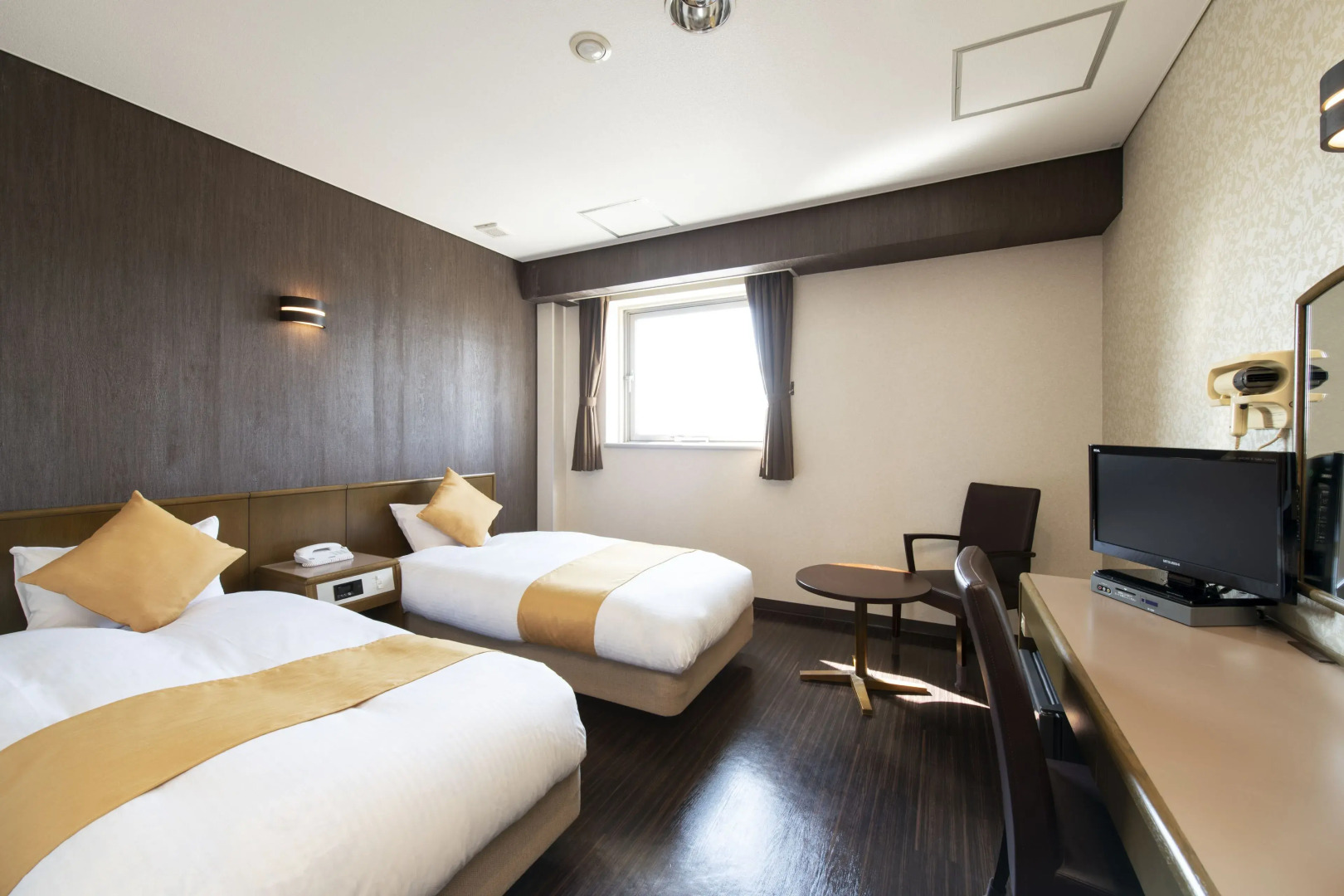 Central Hotel Takahagi