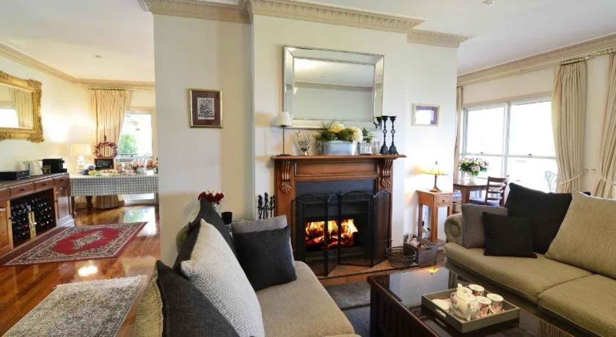 Rosevillehouse Bed & Breakfast