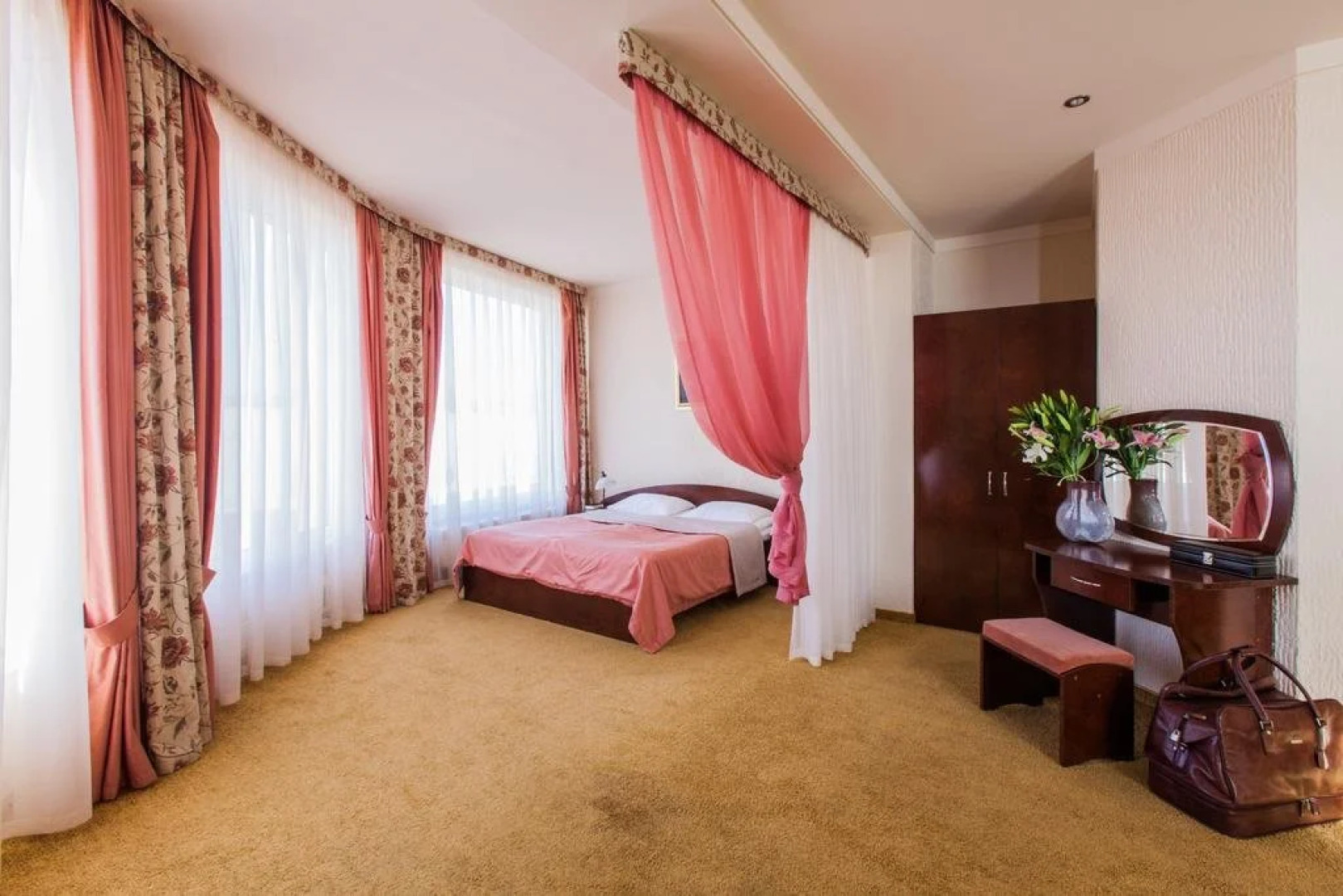 Отель Унгварский