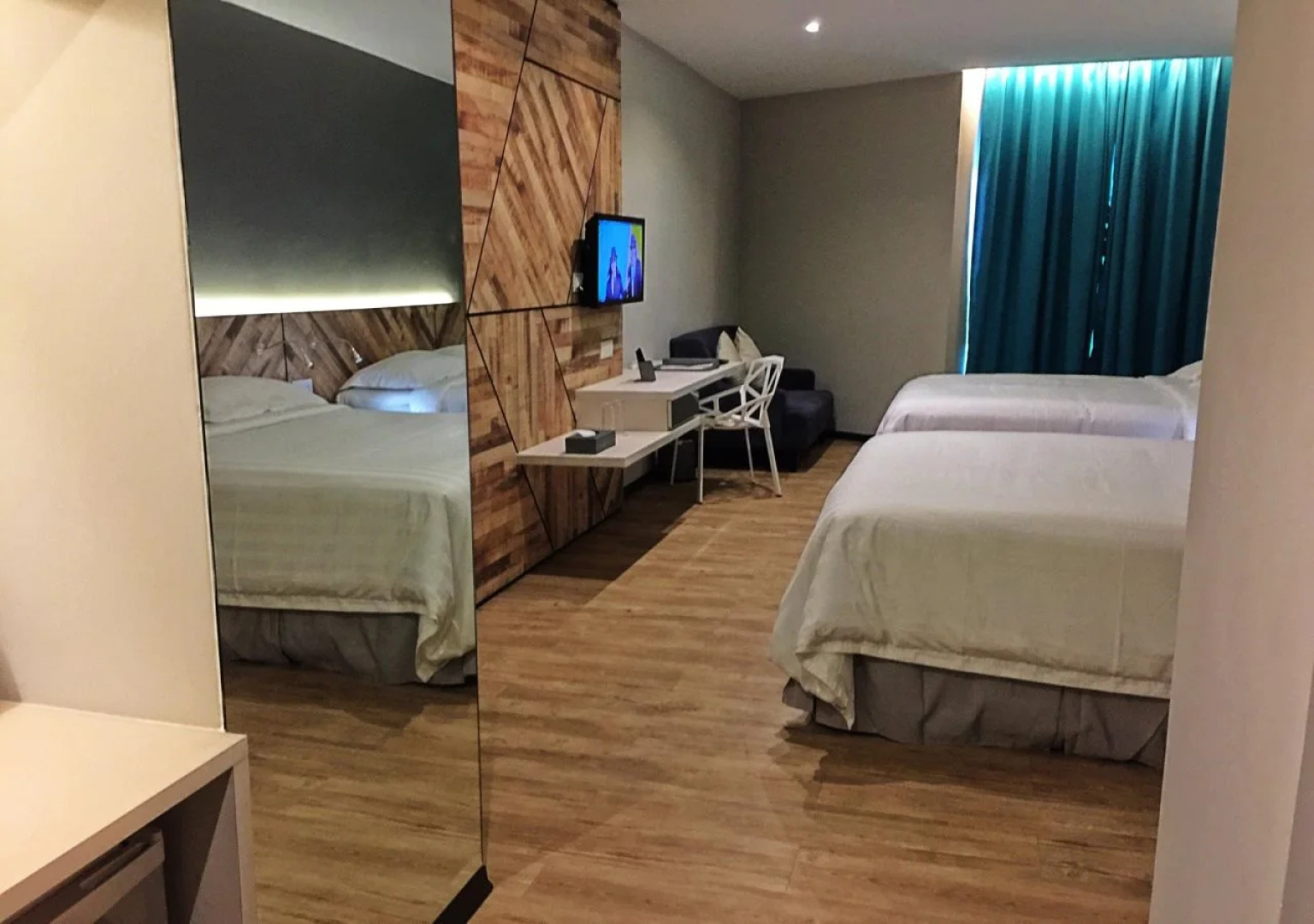 Embassy Hotel  Service Apartment