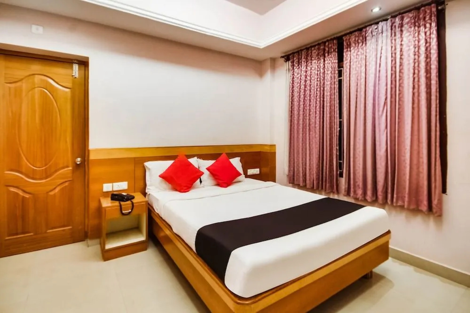 Capital O 49169 Hotel Raks