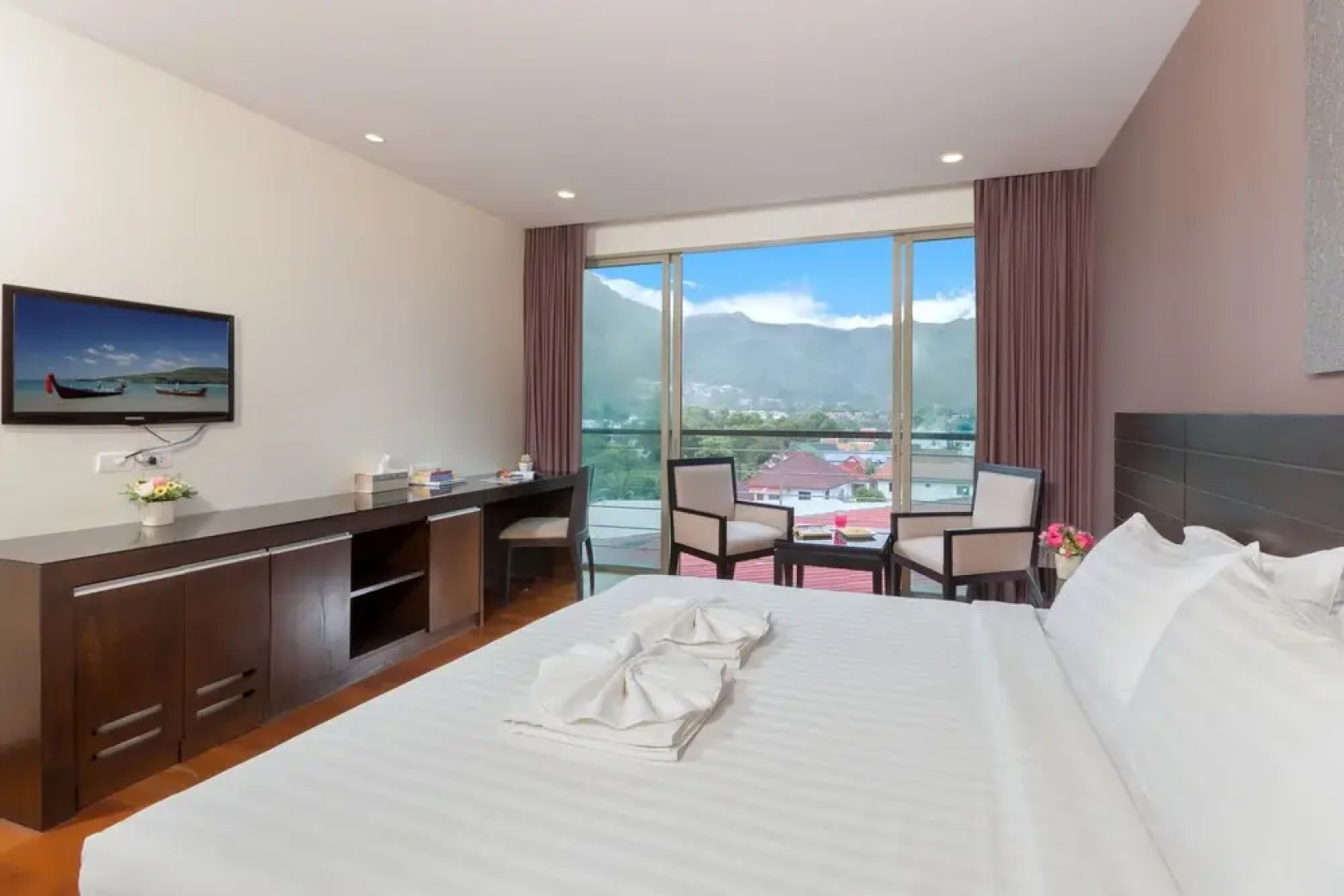 G1 Serviced Apartment Kamala Beach