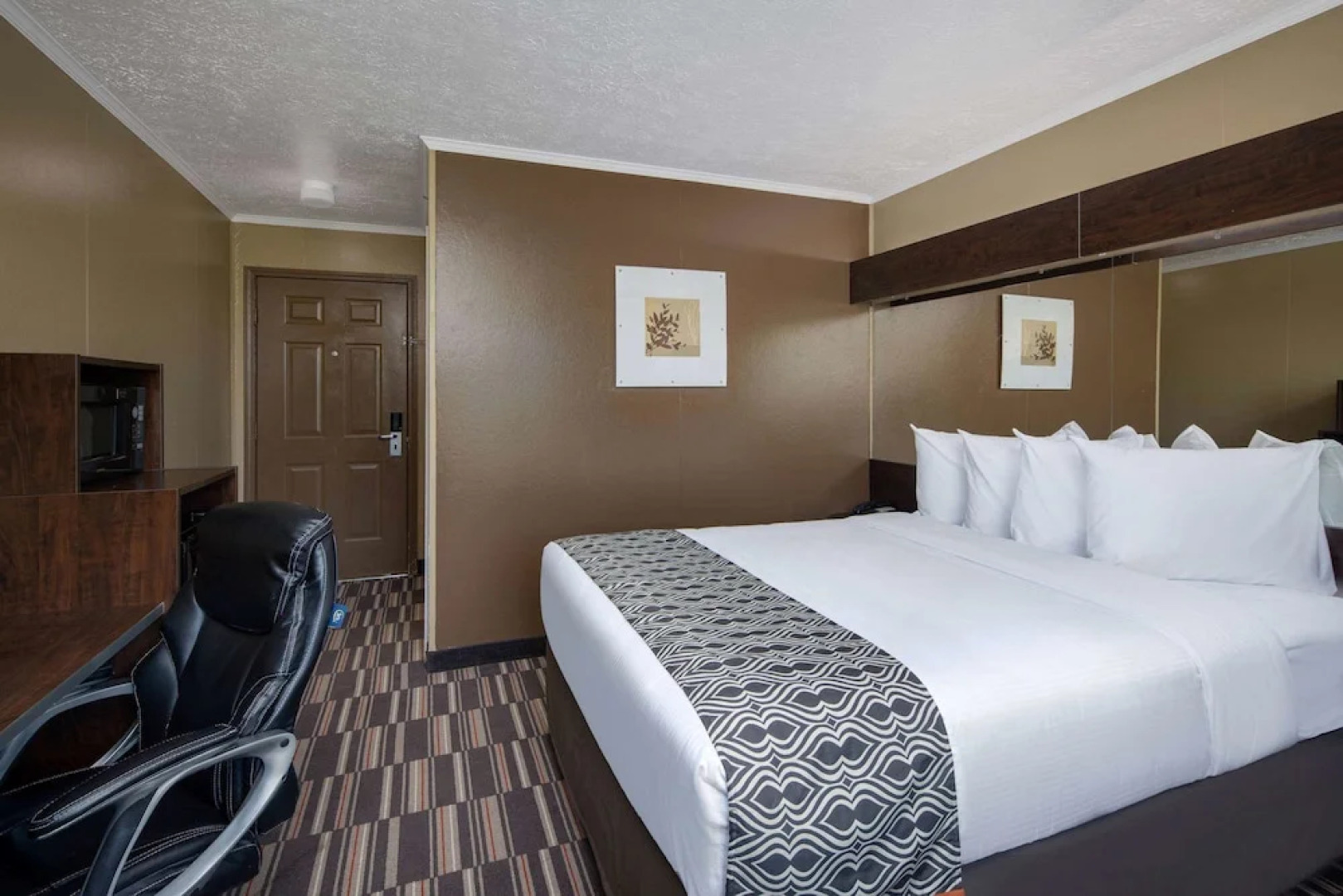 Microtel Inn by Wyndham Columbia Two Notch Rd Area