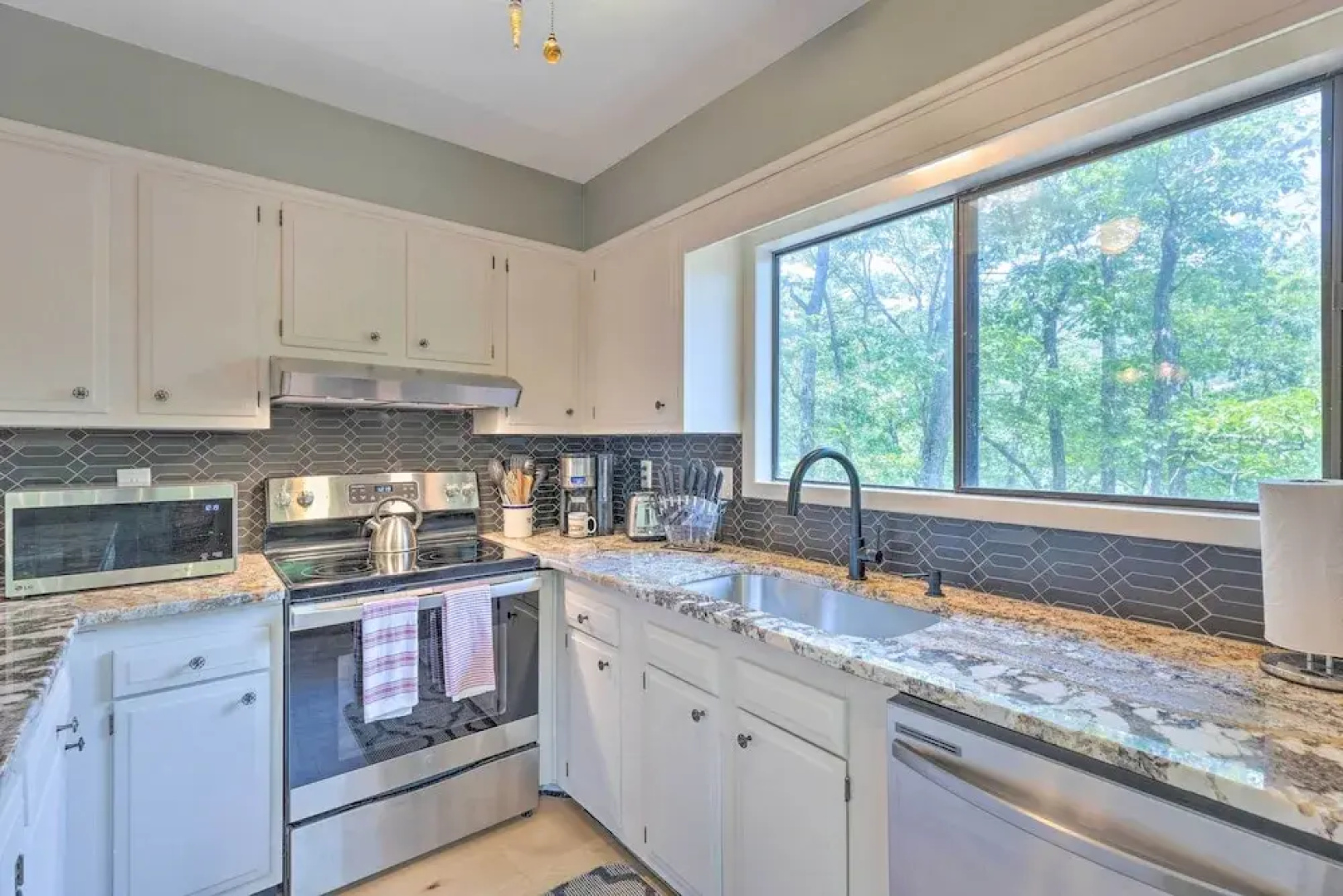 Top Shelf Home w/ Deck: 1 Mi to Ski Slopes!