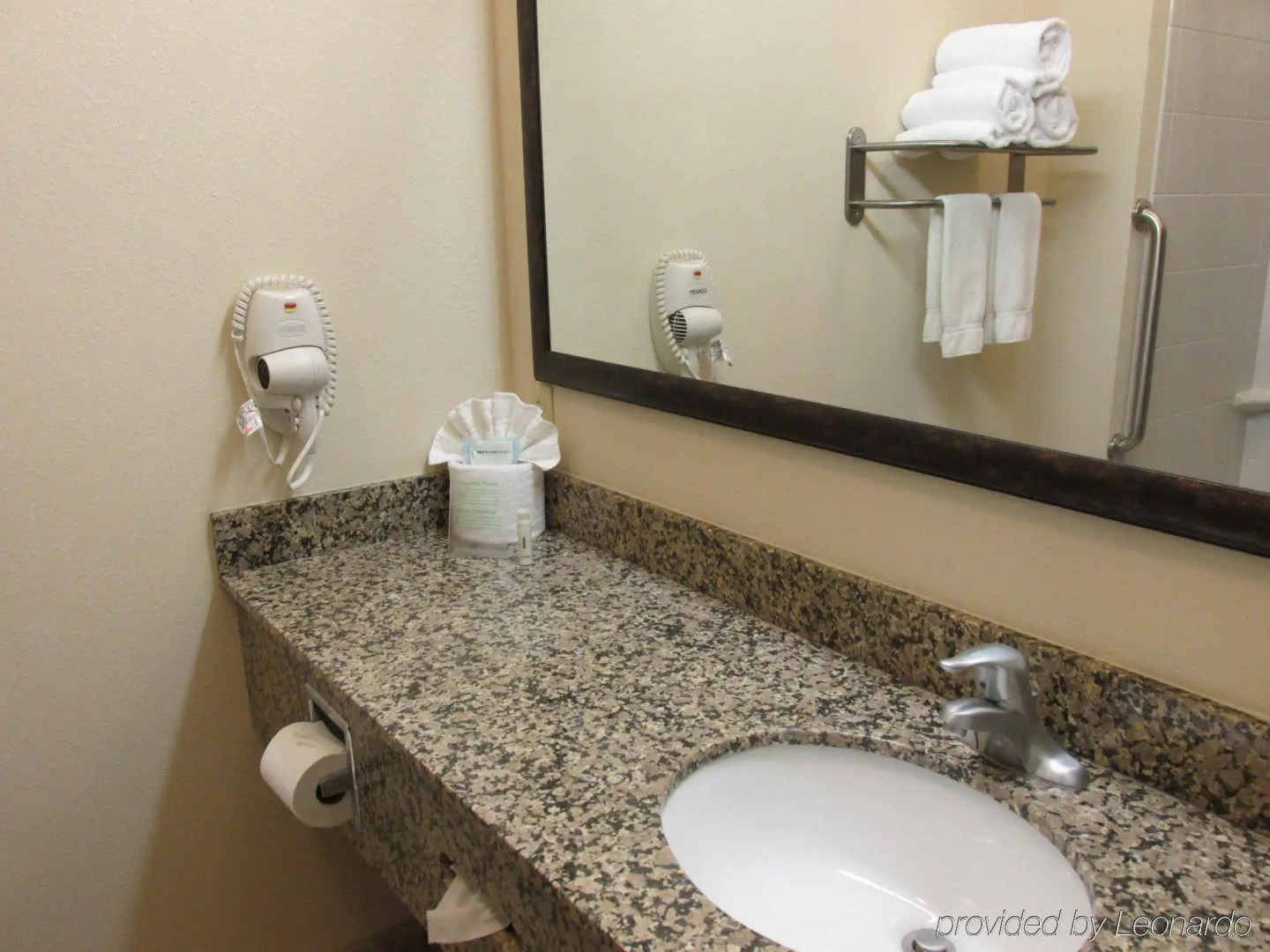 Holiday Inn Express & Suites Wheeling by IHG