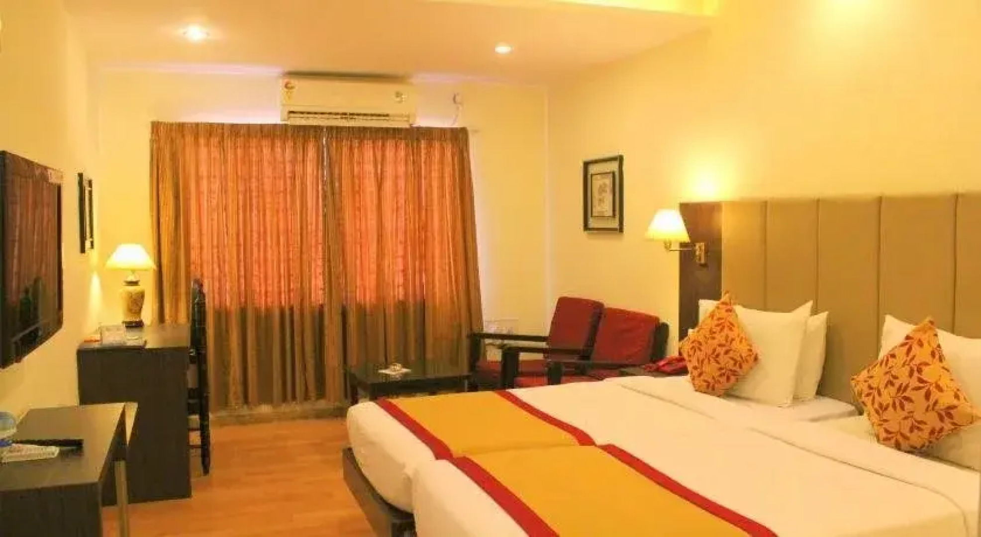 Hotel Yasodha Towers