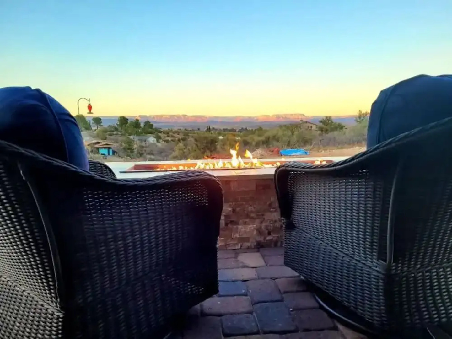 Beautiful Home with Incredible Red Rock Views With Outdoor Fire Pit