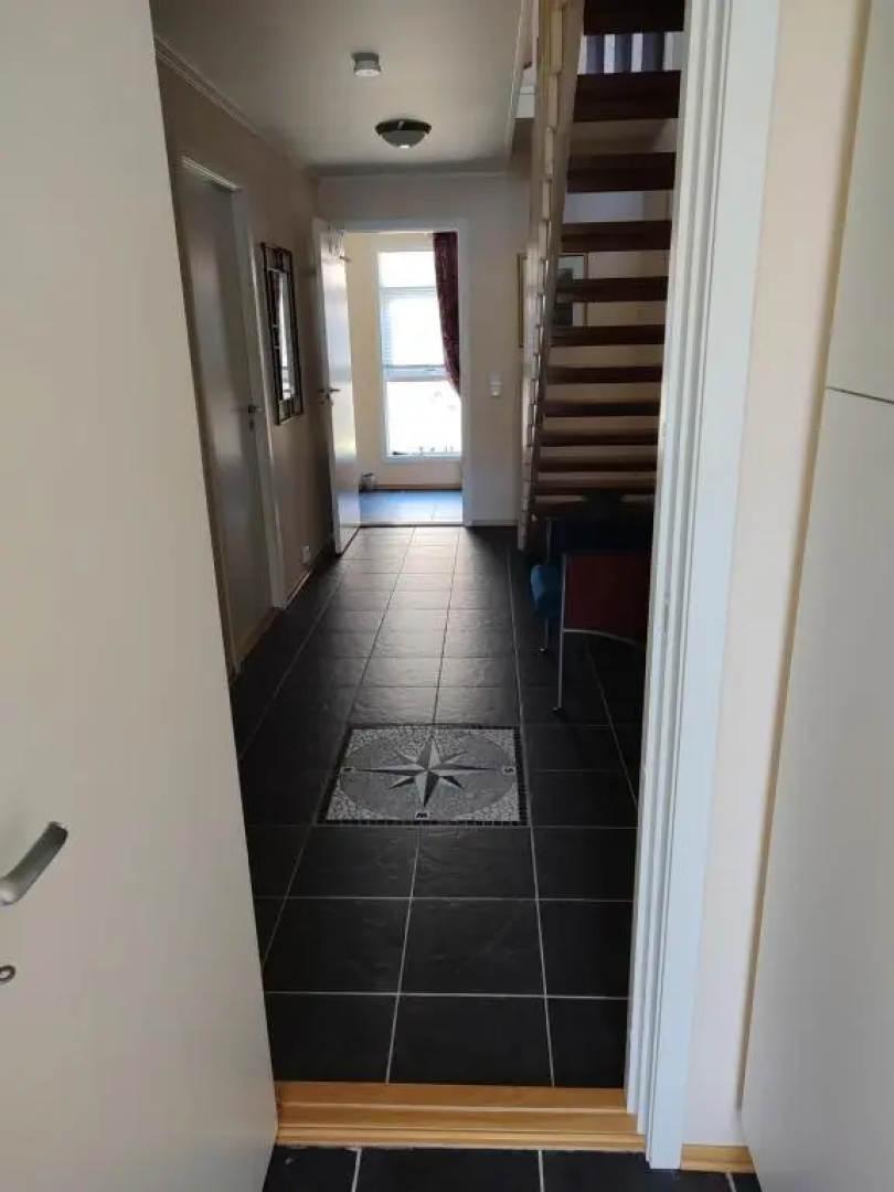 Tjeldsundbrua Overnatting - Sjøhus1