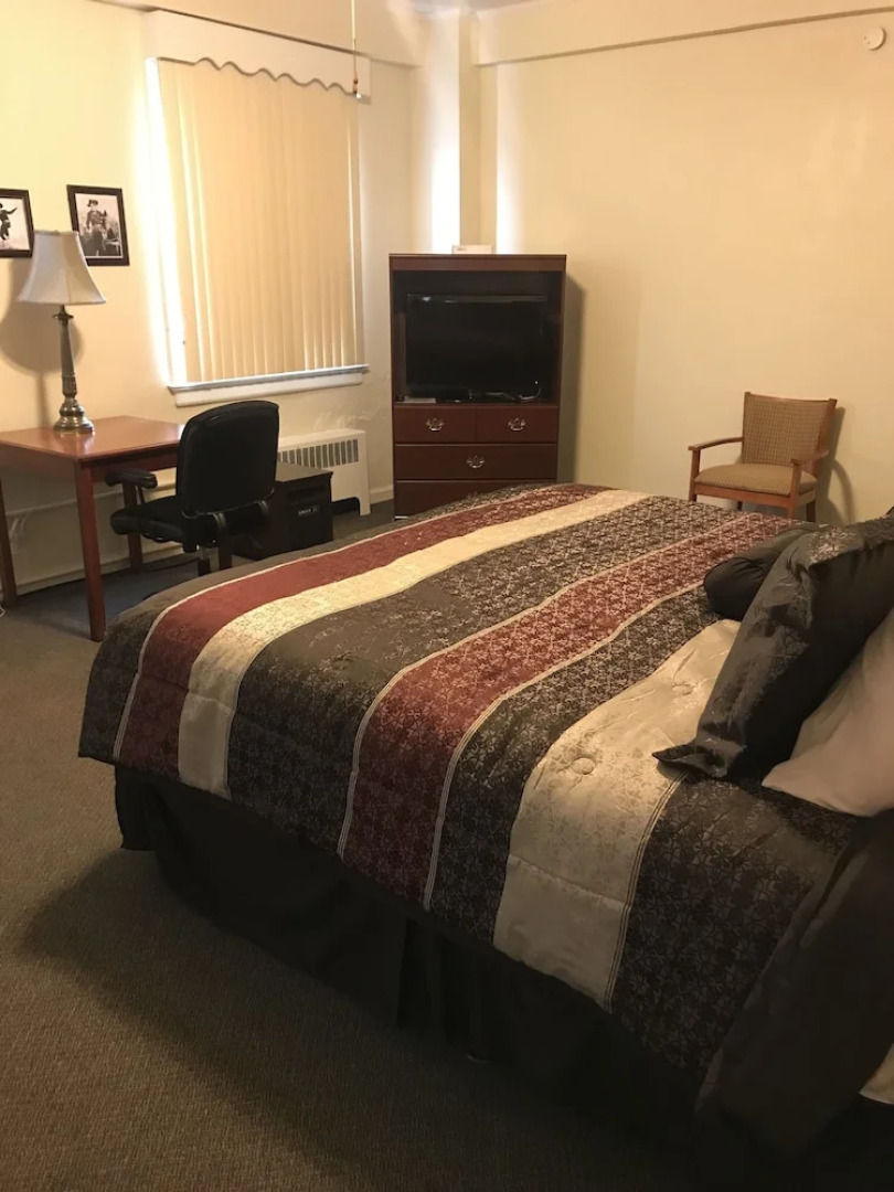 The Mountaineer Hotel