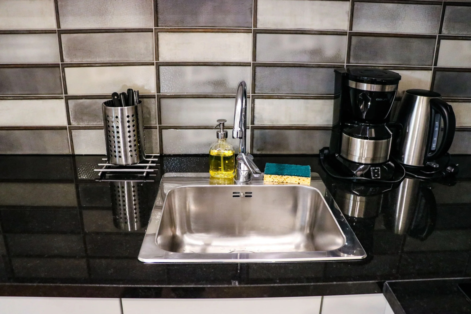 CADET Residence by Collection VESPER