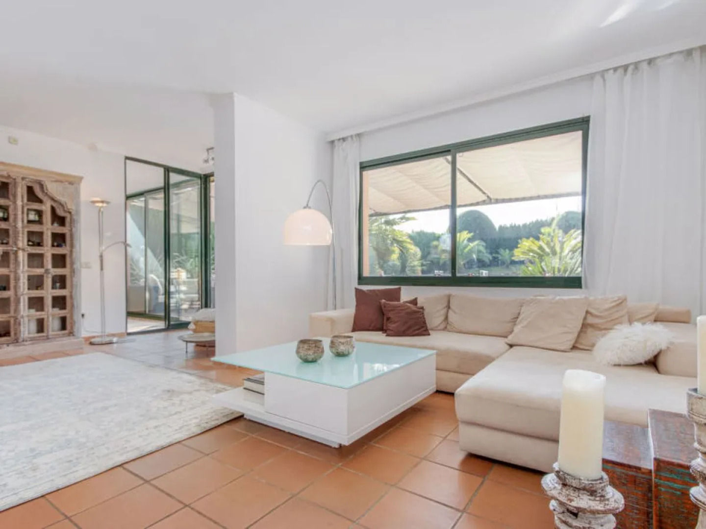 House acacies Navata