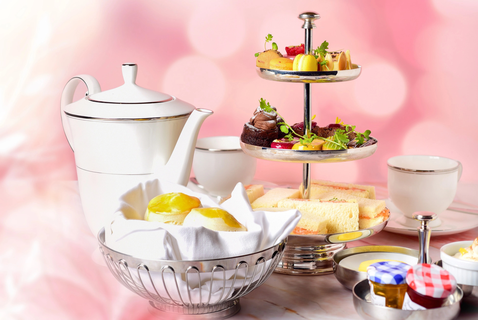 Maxwell Reserve Singapore, Autograph Collection