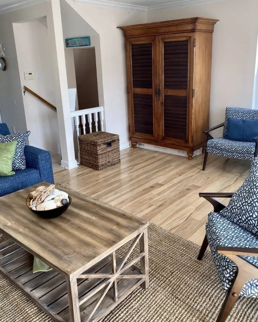 Sea La Vie 2 Bedroom Townhouse by RedAwning