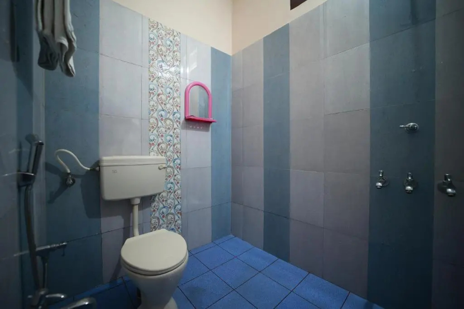 Royal Casttle Residence