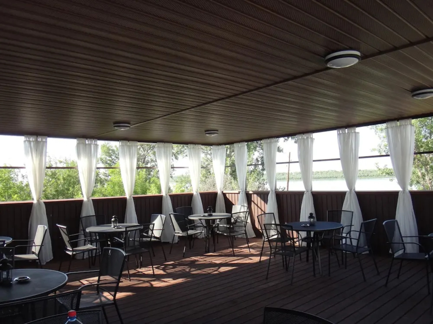 Верхнелебяжье Рыбный курорт