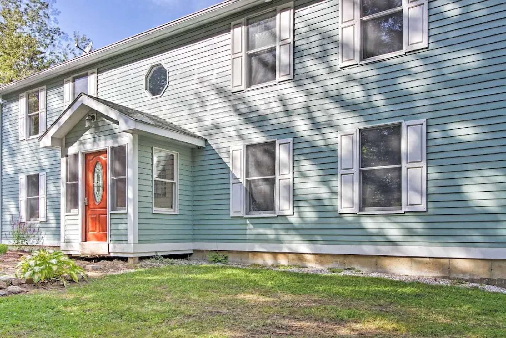 West Dover Home - 3 Miles to Mount Snow Resort!