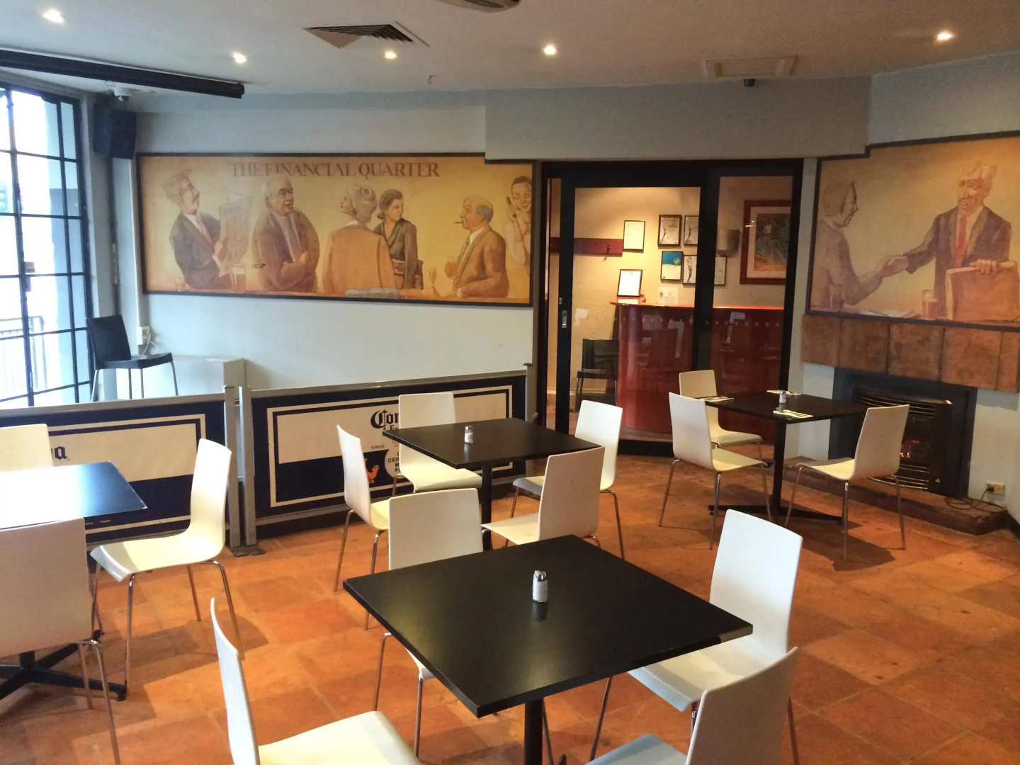 Star Bar Cafe & Hotel