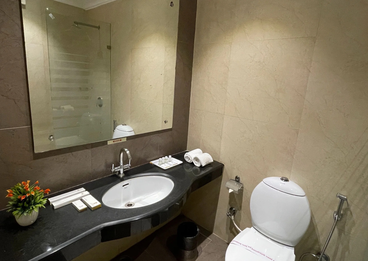 Royale Sarovar Portico Agra