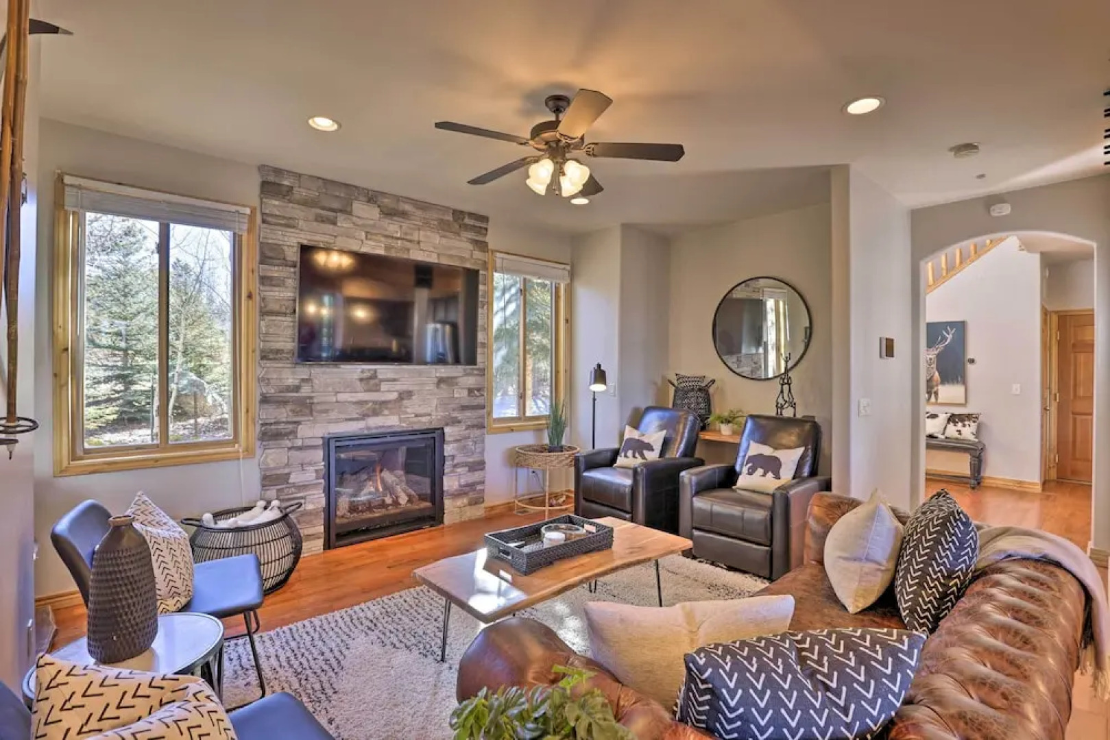 Cabin w/ Game Room & Mtn Views in Silverthorne!