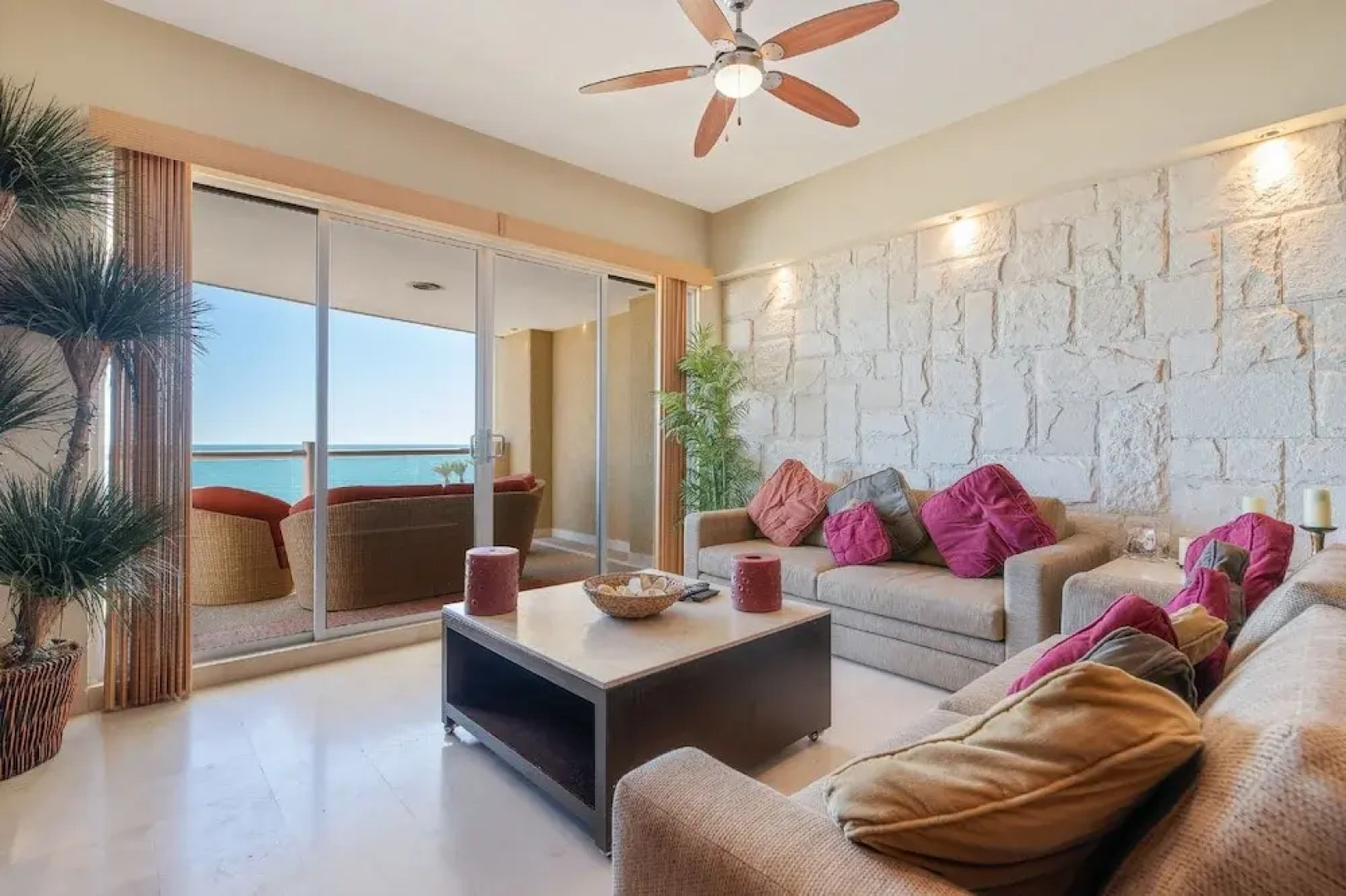 Encanto Living 0302 -1BR by Kivoya