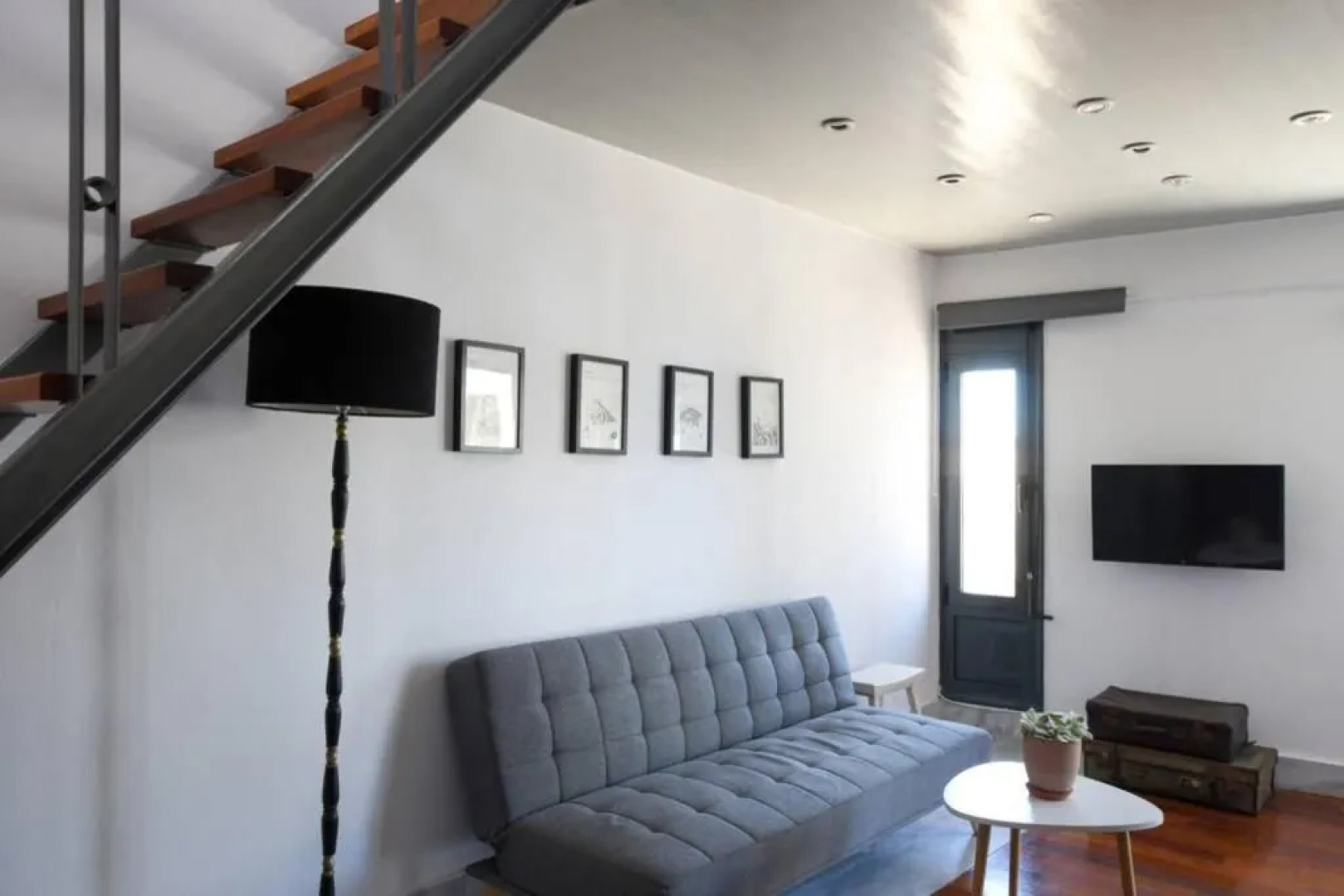 Sunshine Apt- Unique Holidays by the Sea