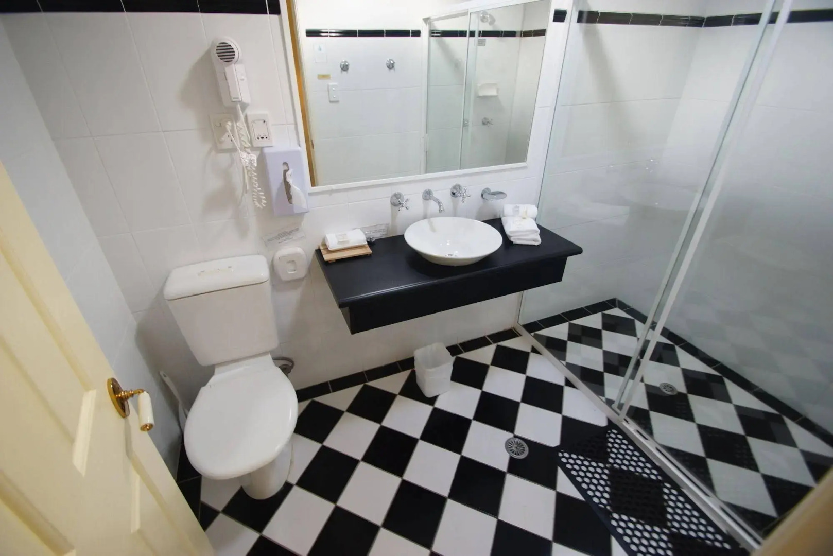 Eaglereach Wilderness Resort