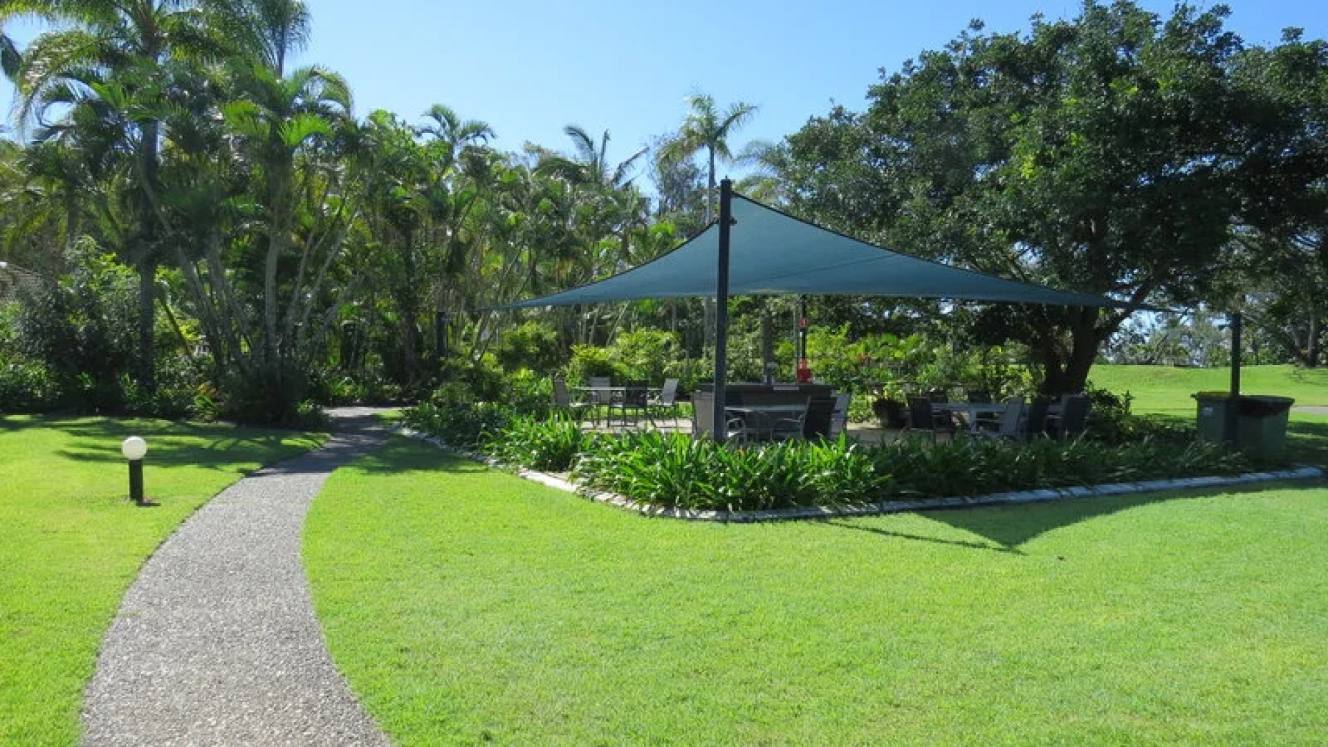 The Shores Holiday Apartments