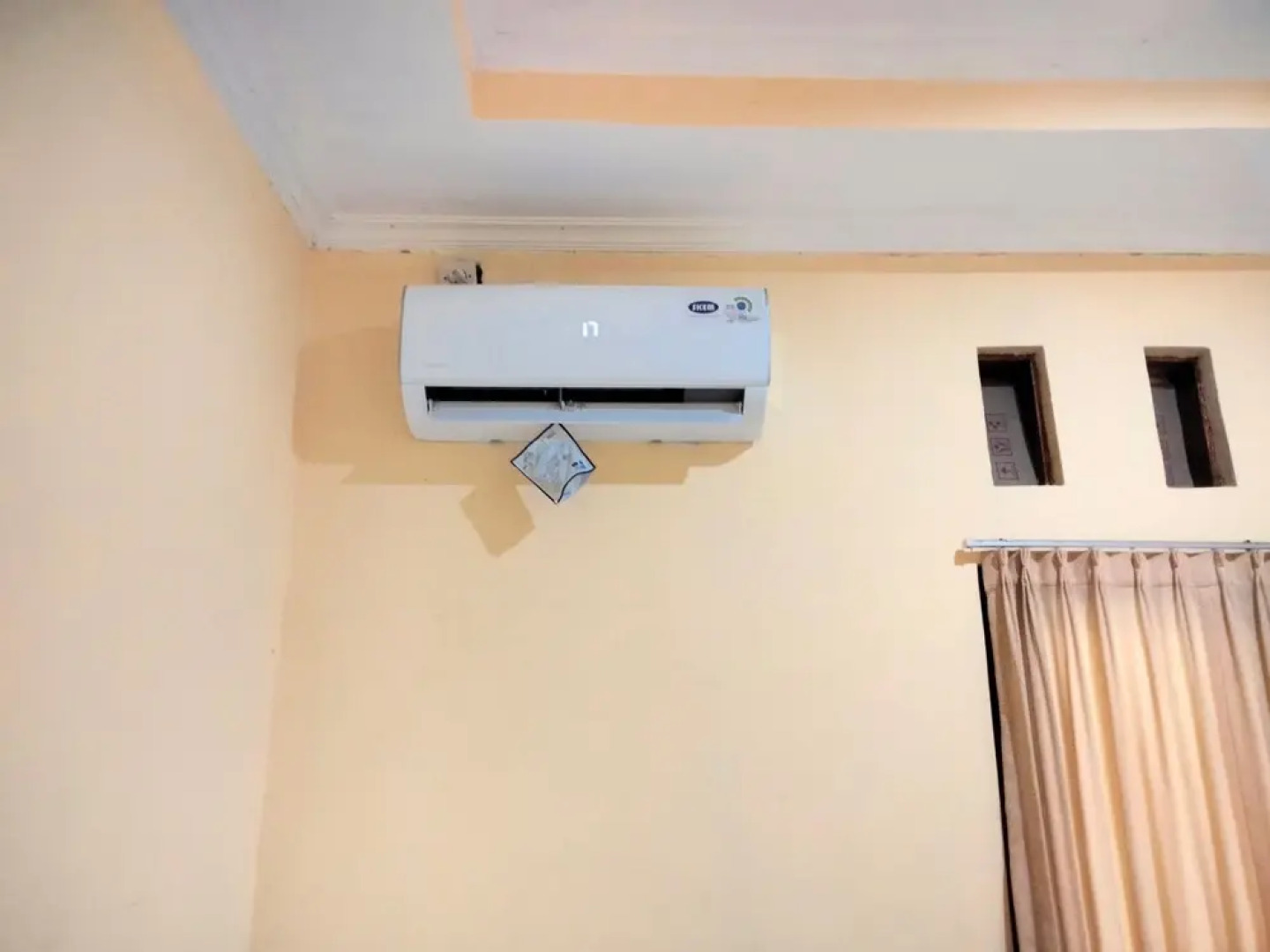 Wisma Mutiara near Alun Alun Demak Mitra RedDoorz