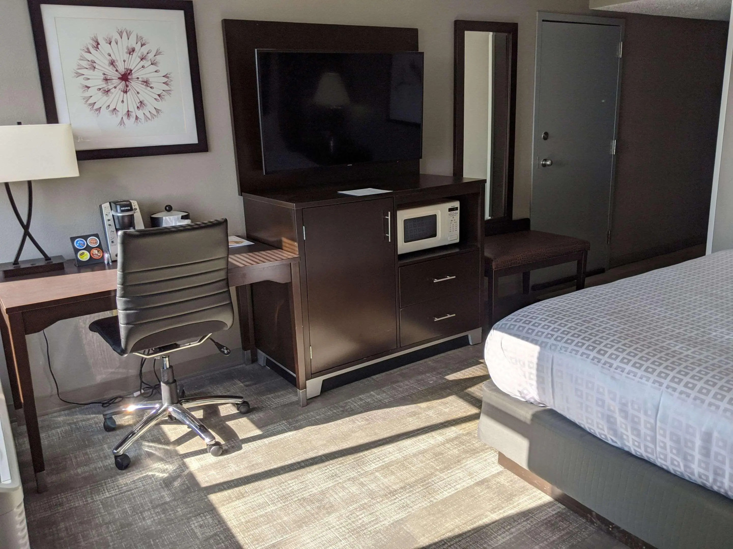 Clarion Pointe Greensboro Airport