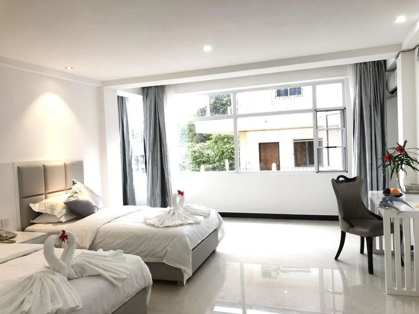 Ocean Star Hotel