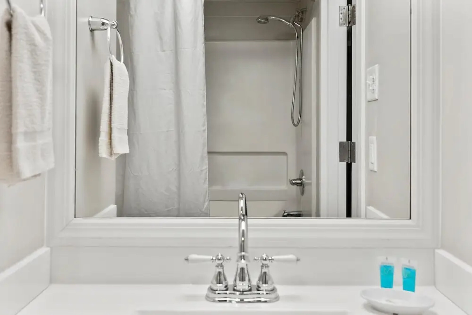 Top Floor Deluxe Suite Bay View