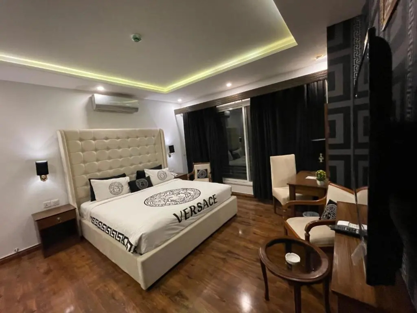 Grand Mongolia Hotel