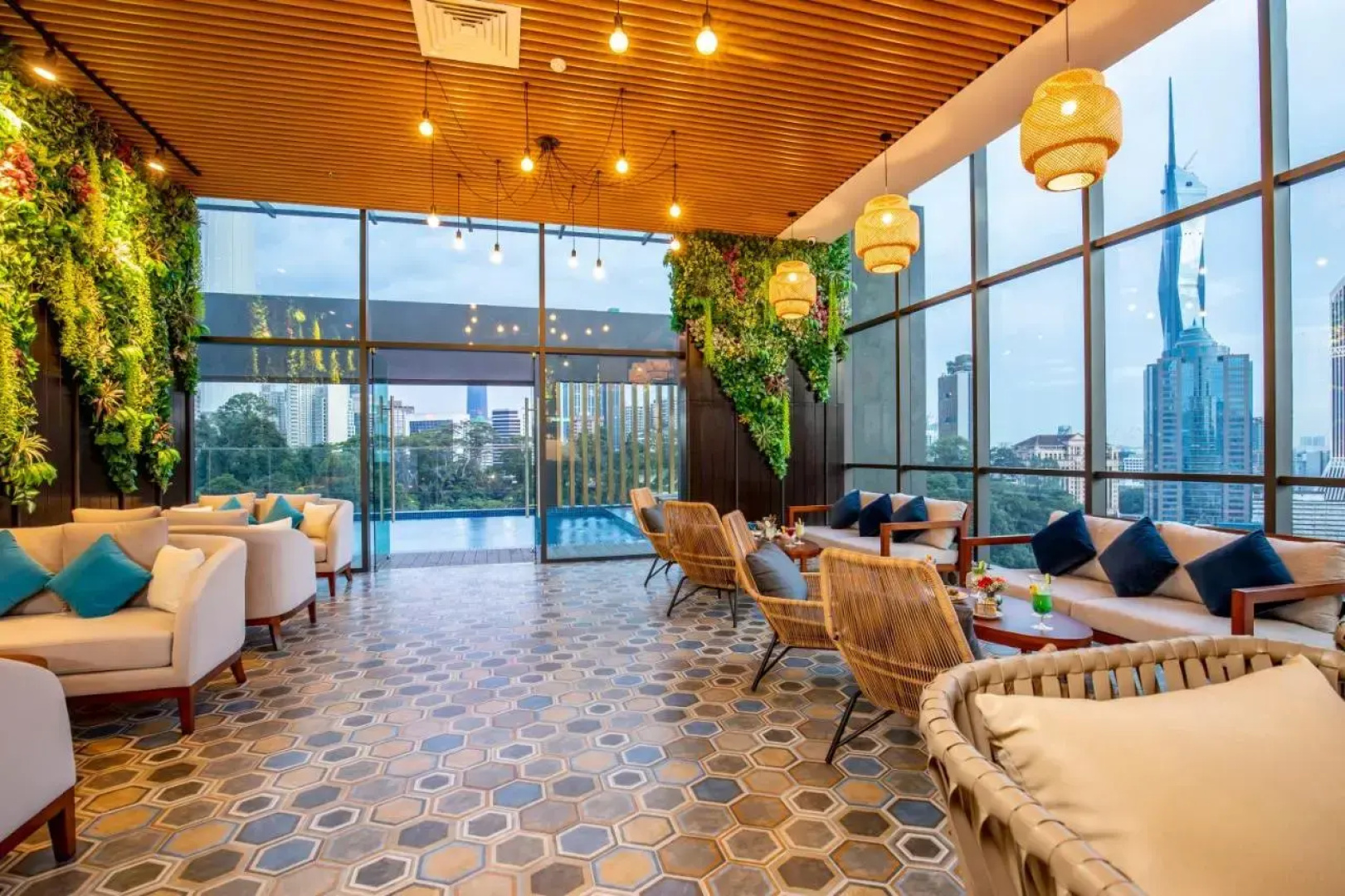 Santa Grand Signature Kuala Lumpur