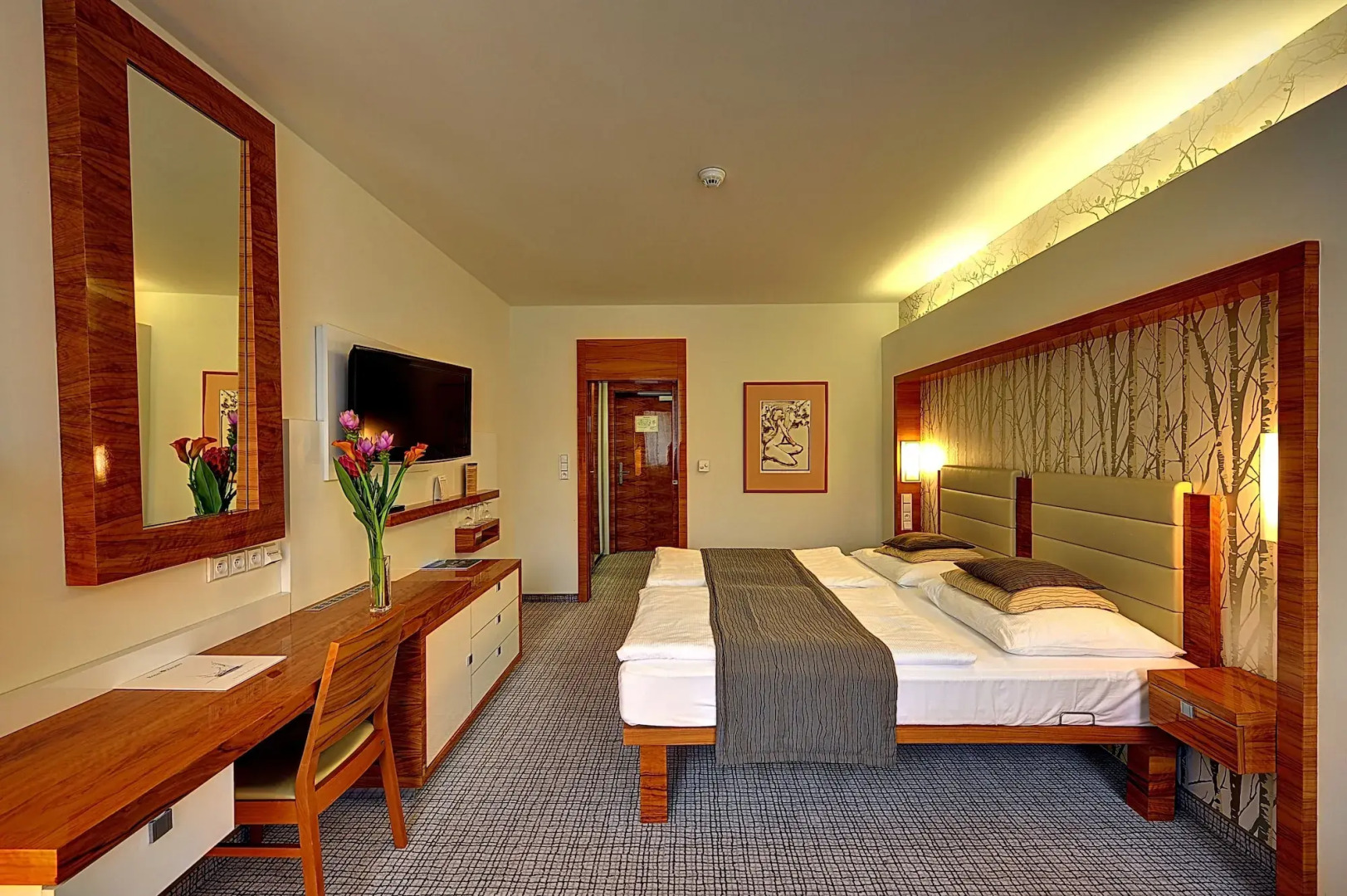 St. Joseph ROYAL REGENT